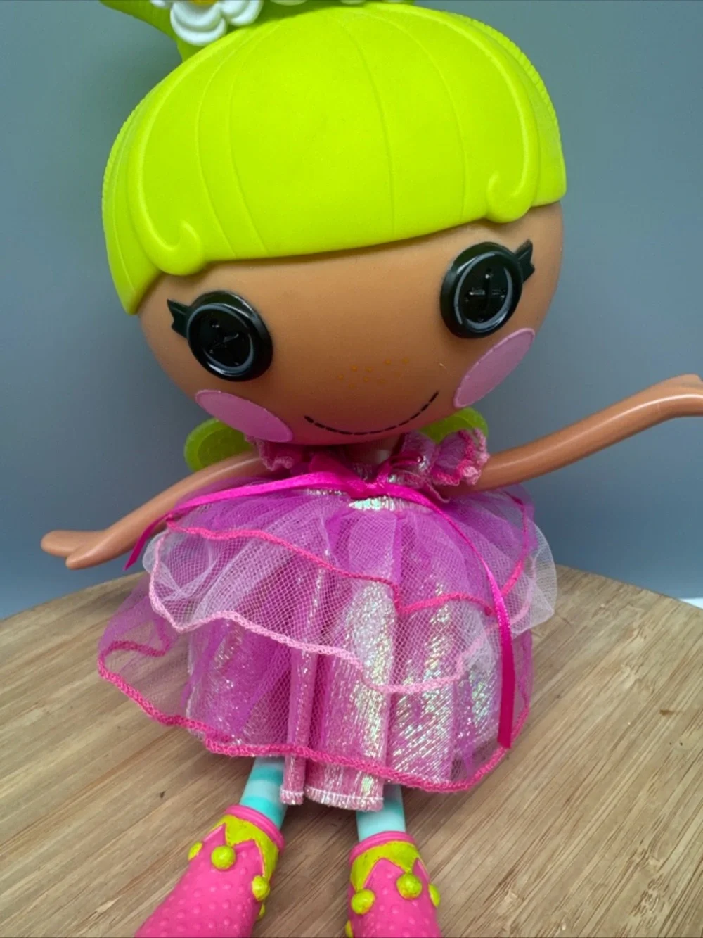 Lalaloopsy Doll Pix E Flutters Pixie Elf Green Hair Pink Daisy Wings Fairy RARE
